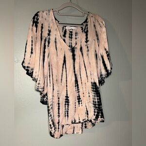 Young Fabulous & Broke wide arm tie dye blouse